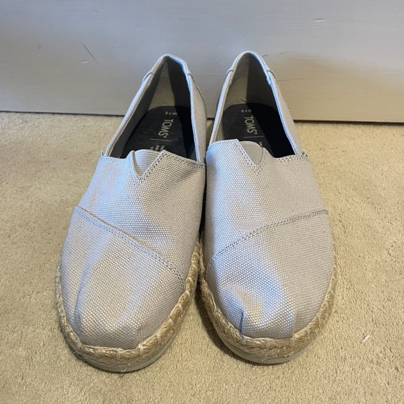 Canvas slip on Toms - Picture 1 of 3